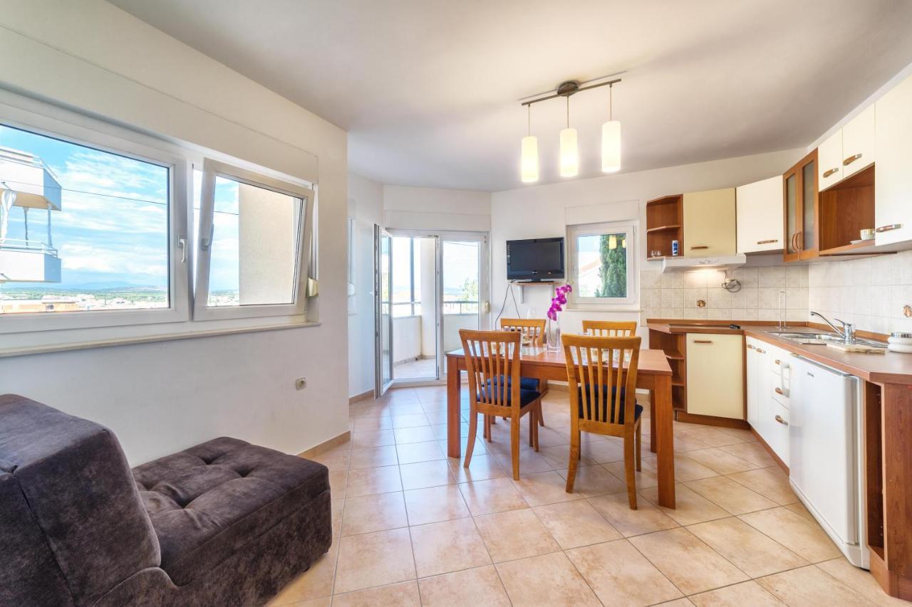 וודיצה Apartments Lovas מראה חיצוני תמונה